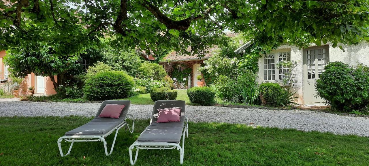 Bed and Breakfast Domaine De La Creuse à Moussey  Extérieur photo